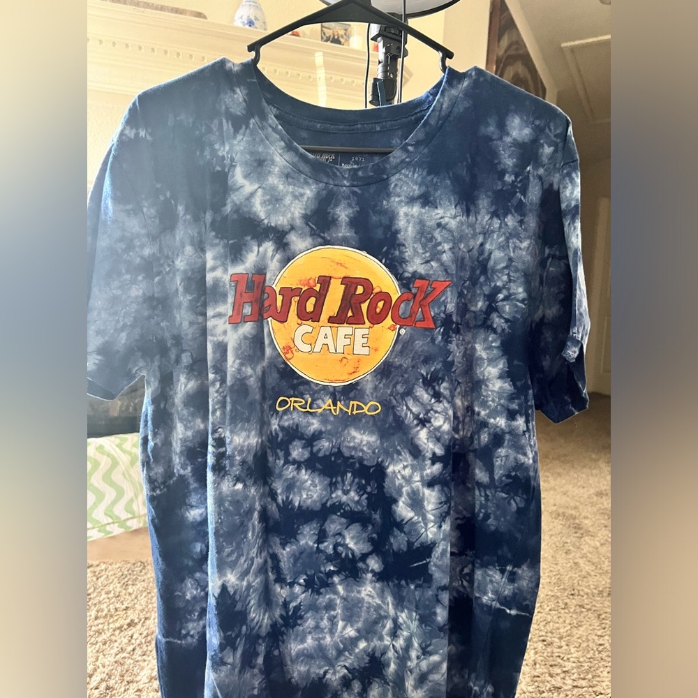 Hard Rock Cafe shirt